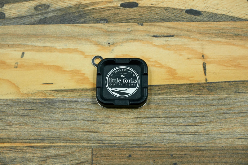 LFO Cling Mag Grab Mini Magnetic Fly Patch